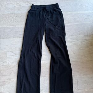 Aritzia Black Straight Leg Pants